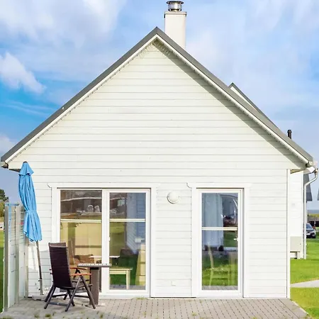 Stunning In Ostseeresort With Sauna Vakantiehuis